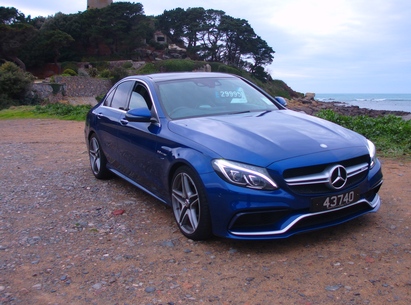 MERCEDES C63 AMG PREMIUM