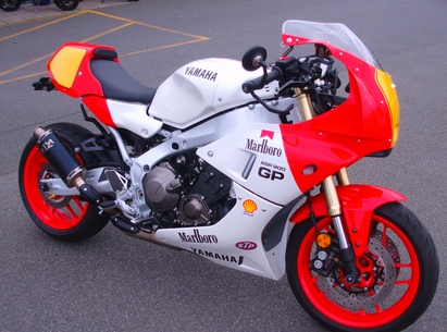 YAMAHA XSR900 GP