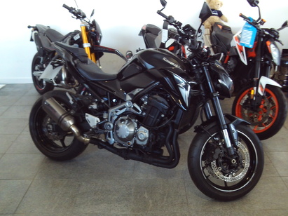 KAWASAKI Z900