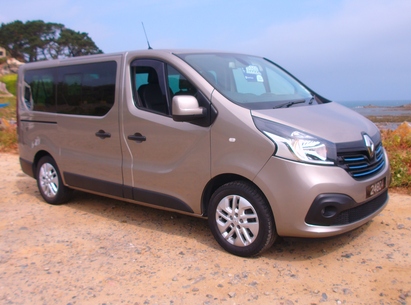 RENAULT TRAFFIC SL27 MINI BUS