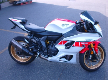YAMAHA YZF-R7