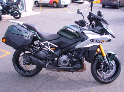 SUZUKI GSX-S1000 