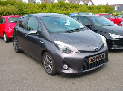 TOYOTA YARIS TREND HYBRID AUTO