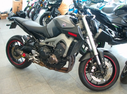 YAMAHA MT09A