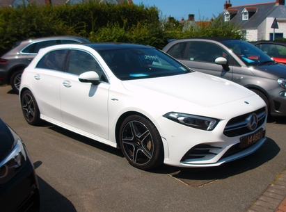 MERCEDES A35 AMG PREMIUM PLUS