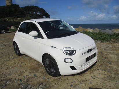 FIAT 500E  ICON