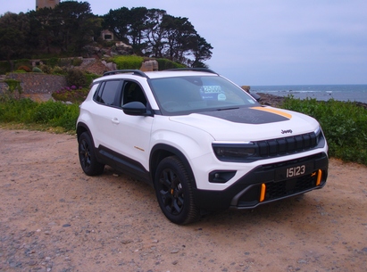 JEEP AVENGER THE NORTH FACE