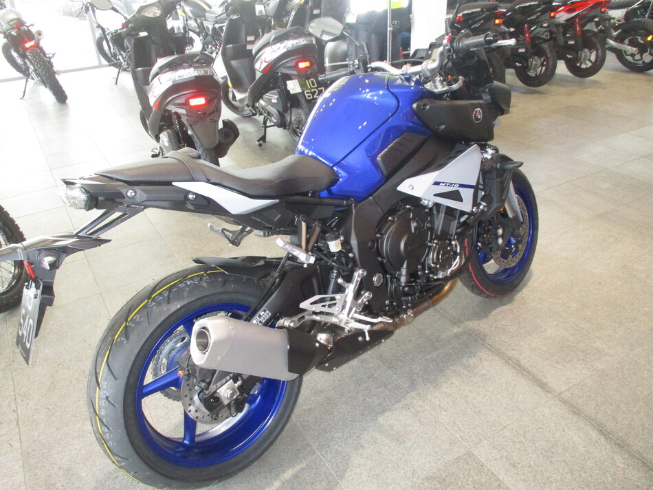 YAMAHA MT10