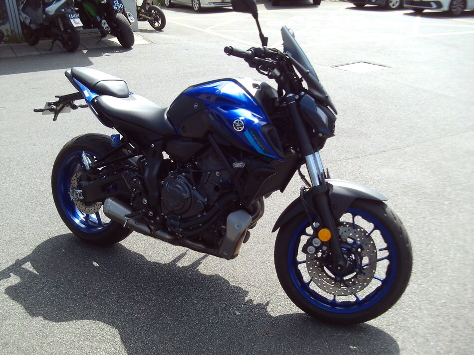 YAMAHA MT07